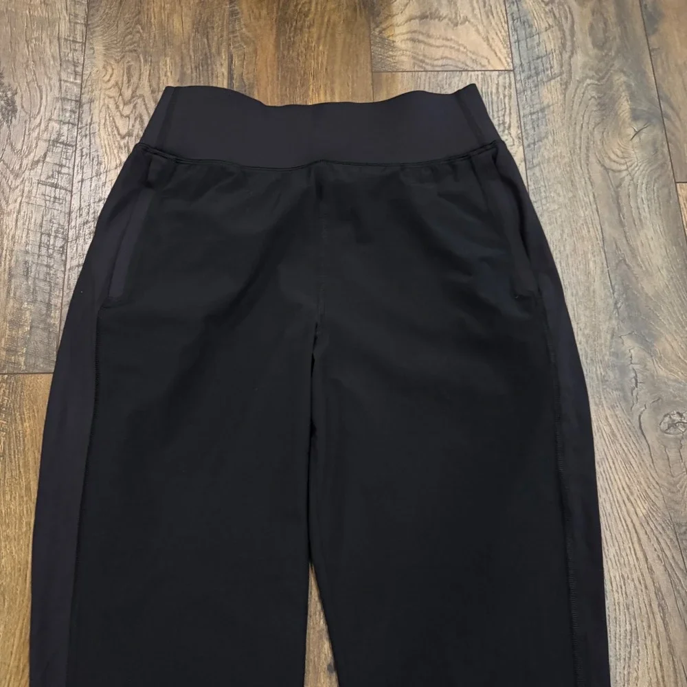 Athleta Run With It Pant Women Small Black Jogger Athletic Travel Pants